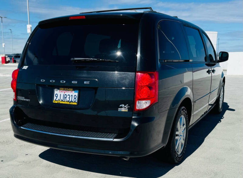 2016 Dodge Grand Caravan R/T