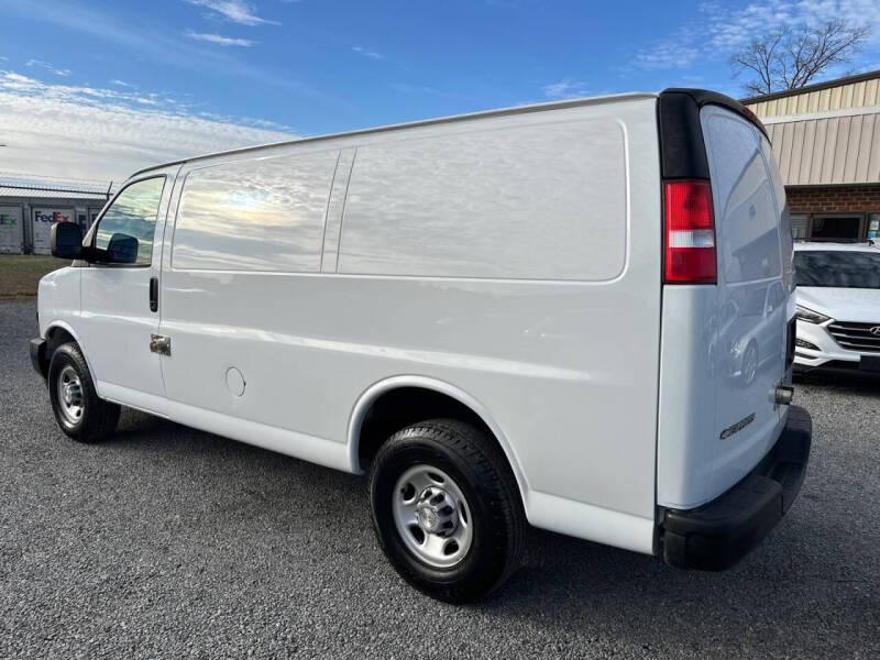2022 Chevrolet Express 2500