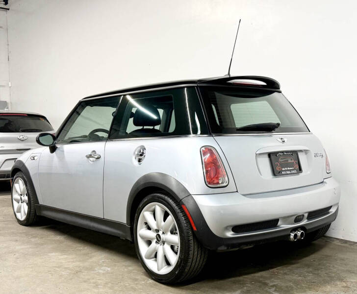 2005 MINI Cooper S