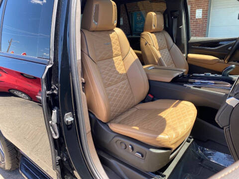 2023 Cadillac Escalade Sport