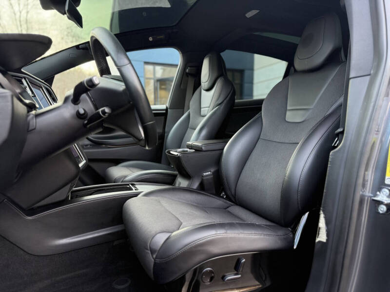 2017 Tesla Model X 90D