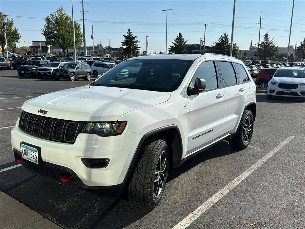 2019 Jeep Grand Cherokee for sale at Victoria Auto Sales in Victoria, MN