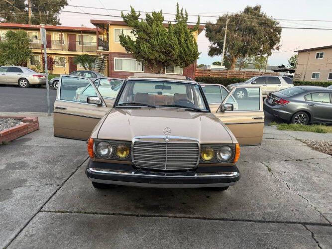 1983 Mercedes-Benz 300-Class