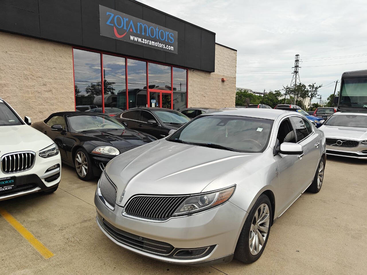 Gray 2013 Lincoln MKS Base 4dr Sedan 2