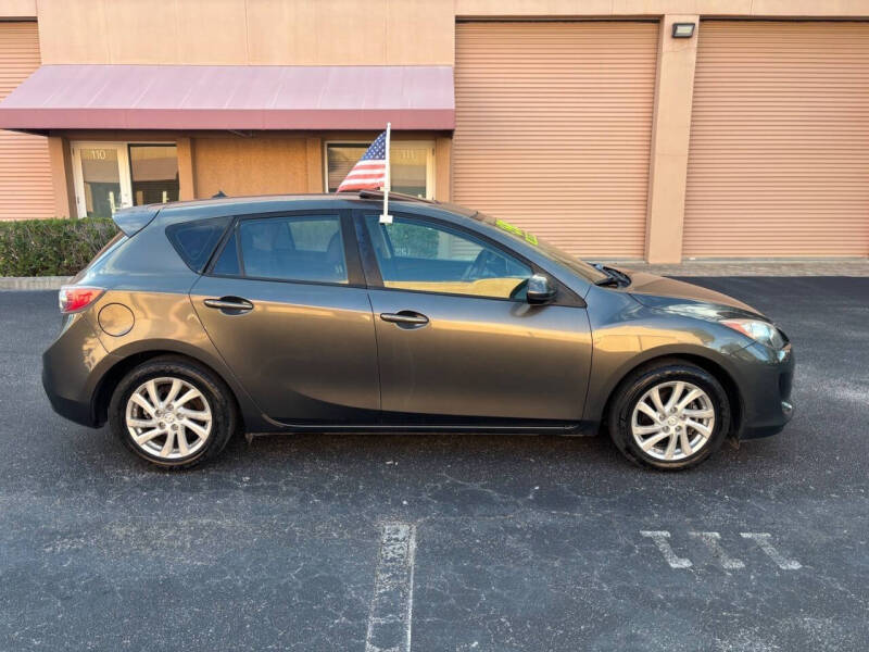 2012 Mazda MAZDA3 i Grand Touring