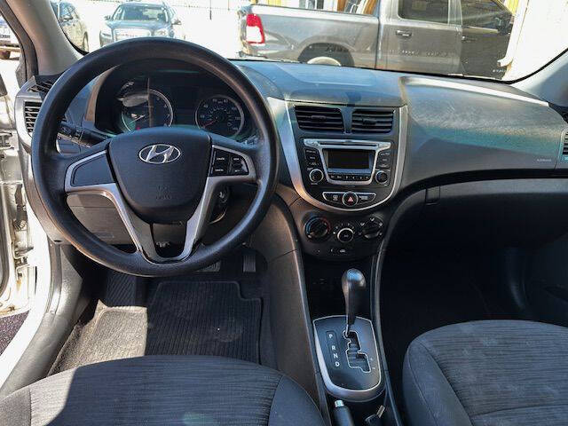 2016 Hyundai Accent SE