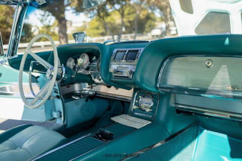 1960 Ford Thunderbird