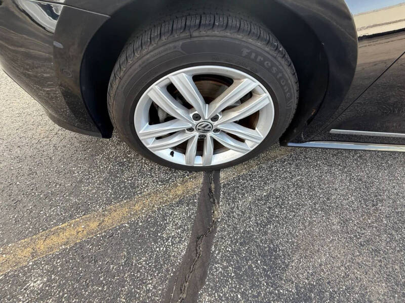 2018 Volkswagen Passat V6 SEL Premium