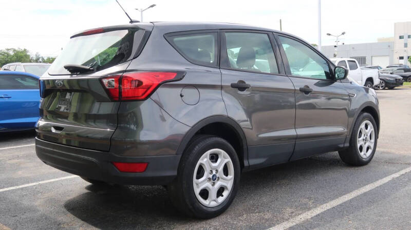 2019 Ford Escape S