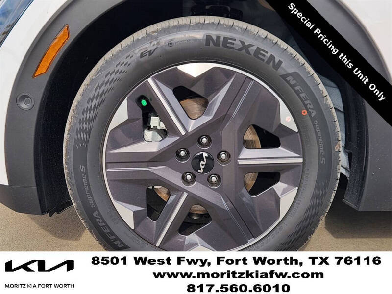 2025 Kia EV6 Light Long Range