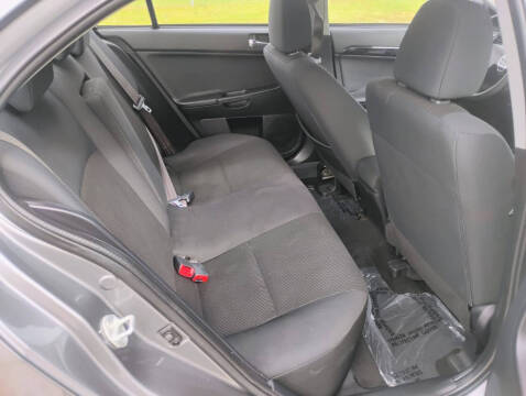 2017 Mitsubishi Lancer ES