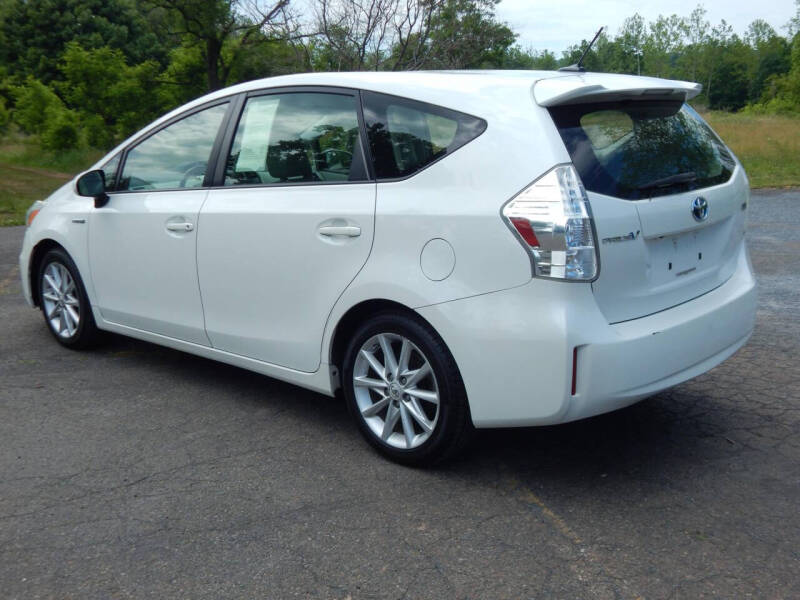 2013 Toyota Prius v