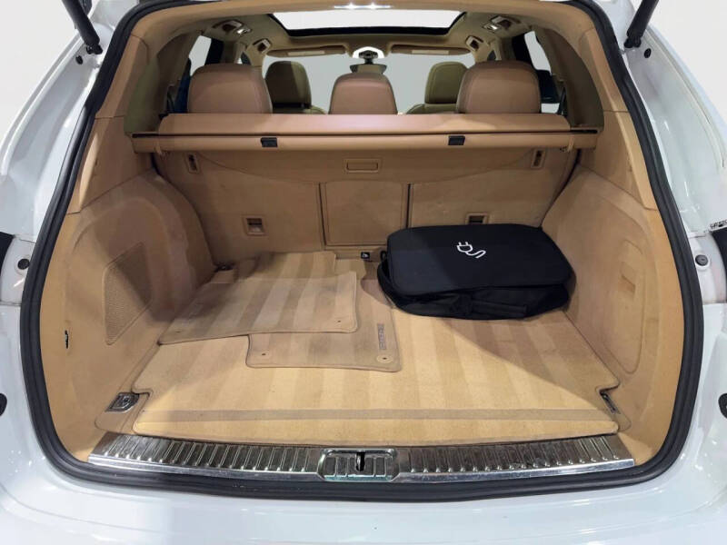 2015 Porsche Cayenne S E-Hybrid