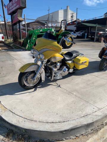 2005 Harley-Davidson Screamin Eagle FLHTCSE2