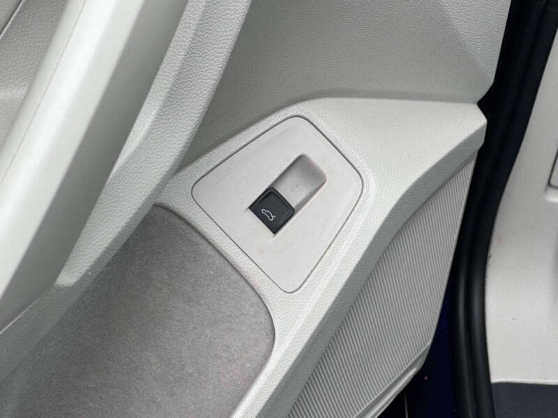 2022 Volkswagen Tiguan SE 4Motion