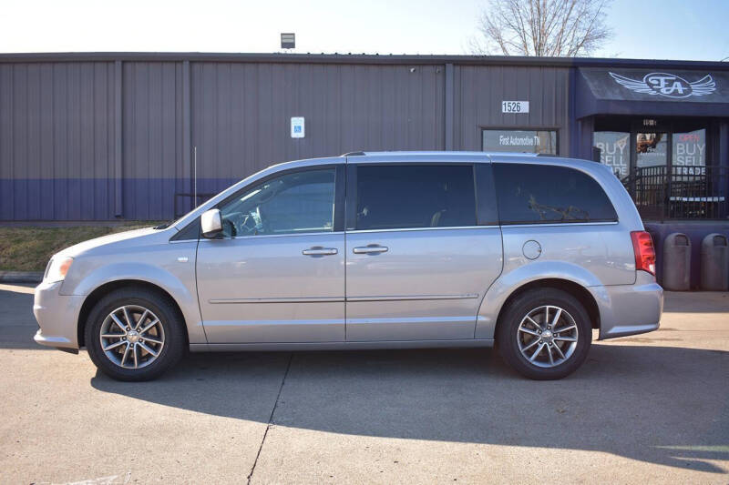 2014 Dodge Grand Caravan SXT 30th Anniversary