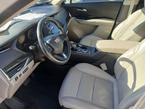 2019 Cadillac XT4 Premium Luxury