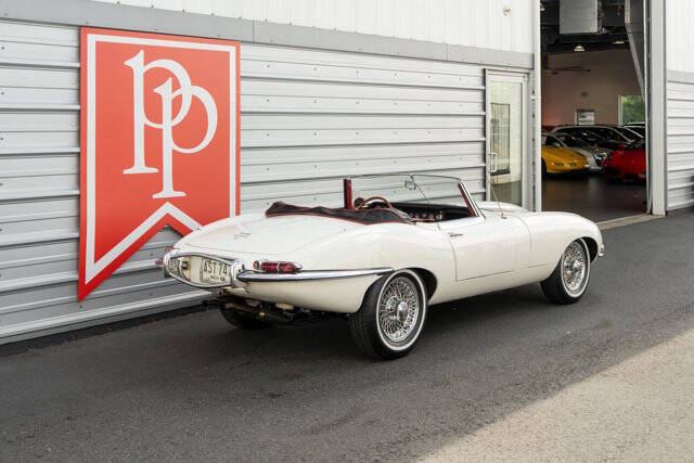 1966 Jaguar E-Type 44