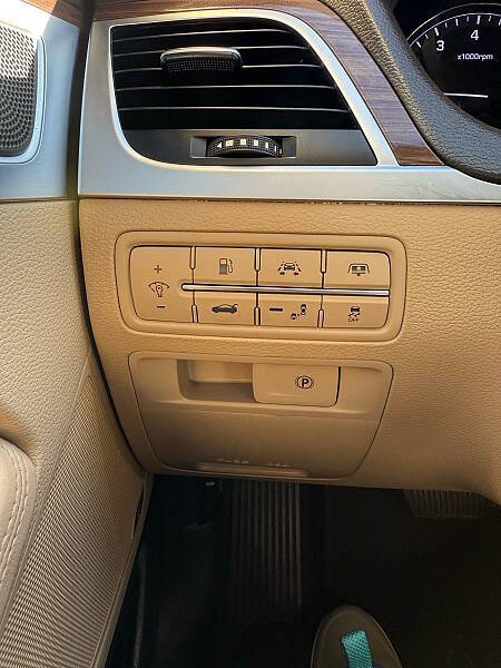 2015 Hyundai Genesis