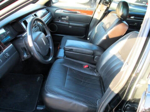 2011 Lincoln Town Car Executive L