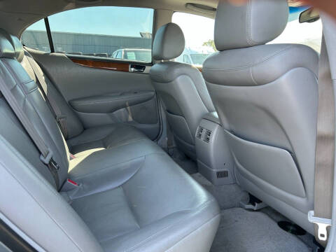 2005 Lexus ES 330