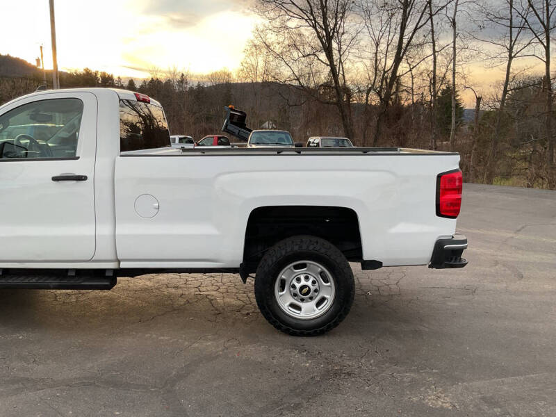 2017 Chevrolet Silverado 2500HD Work Truck photo 5