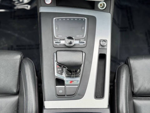 2018 Audi SQ5 3.0T quattro Premium Plus