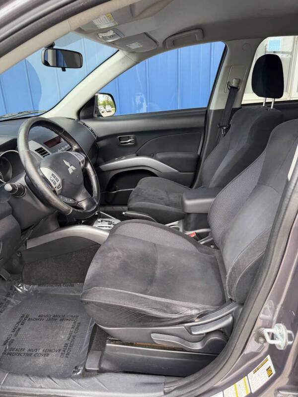 2009 Mitsubishi Outlander ES