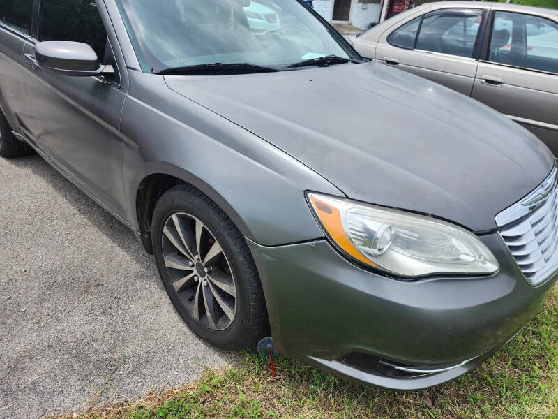 2012 Chrysler 200 LX