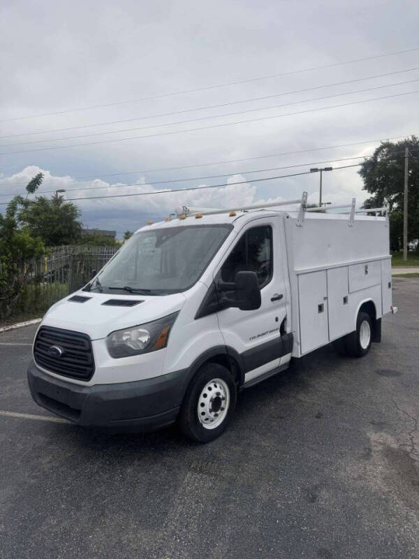 2015 Ford Transit Cutaway Base's photo