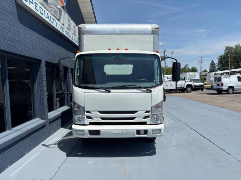 2018 Isuzu NPR Box Van
