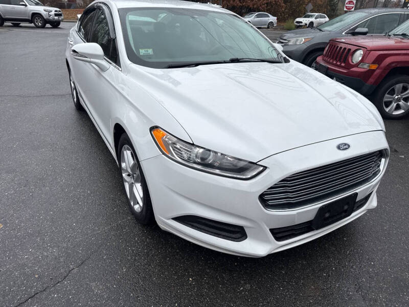 2015 Ford Fusion SE