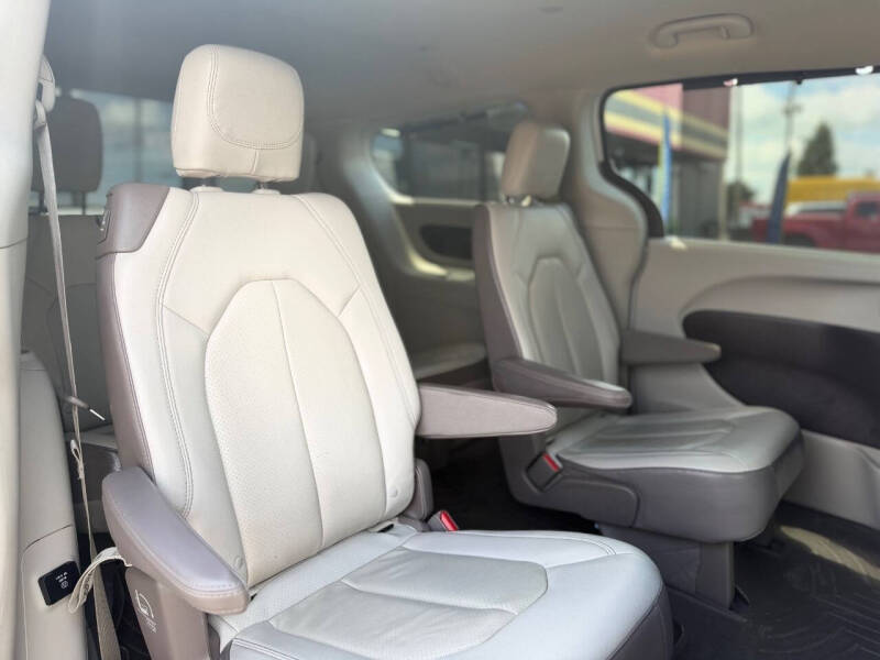 2019 Chrysler Pacifica Touring L Plus