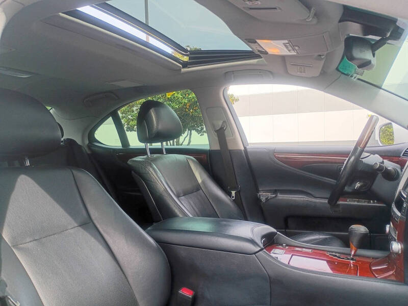 2012 Lexus LS 460
