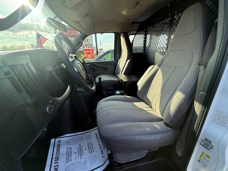 2016 Chevrolet Express 2500