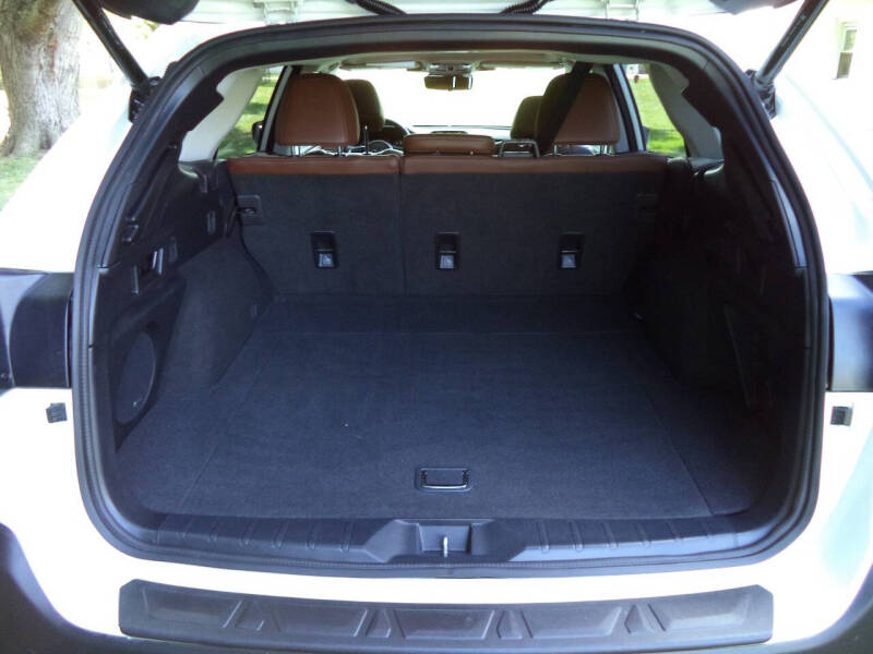 2023 Subaru Outback Touring