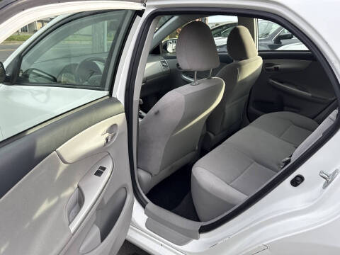 2012 Toyota Corolla LE