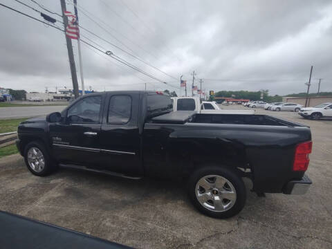 2011 Chevrolet Silverado 1500 for sale at BIG 7 USED CARS INC in League City TX