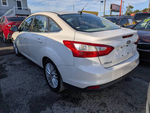 2012 Ford Focus SEL