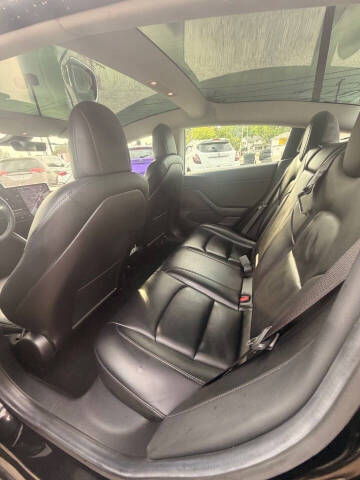 2019 Tesla Model 3 Standard Range Plus