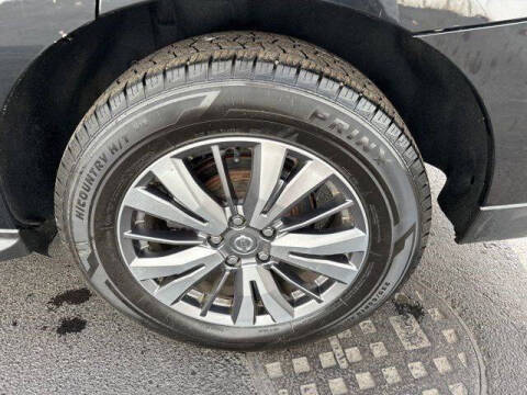 2020 Nissan Pathfinder SL