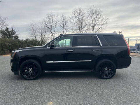 2017 Cadillac Escalade Luxury