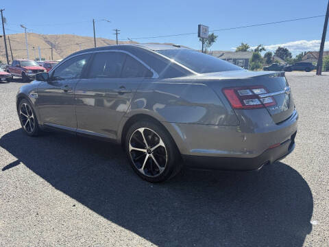2015 Ford Taurus SEL