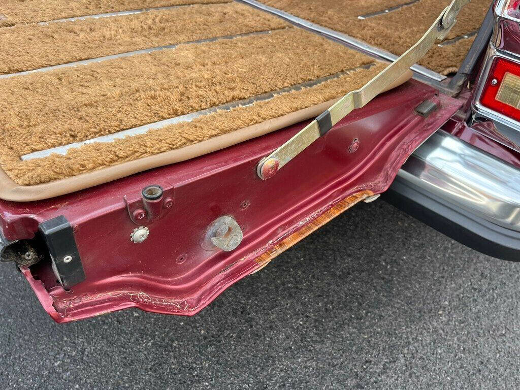 1981 Jeep Wagoneer 28