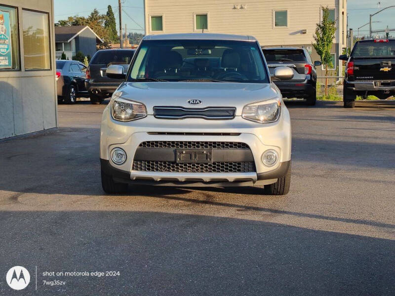 2018 Kia Soul +