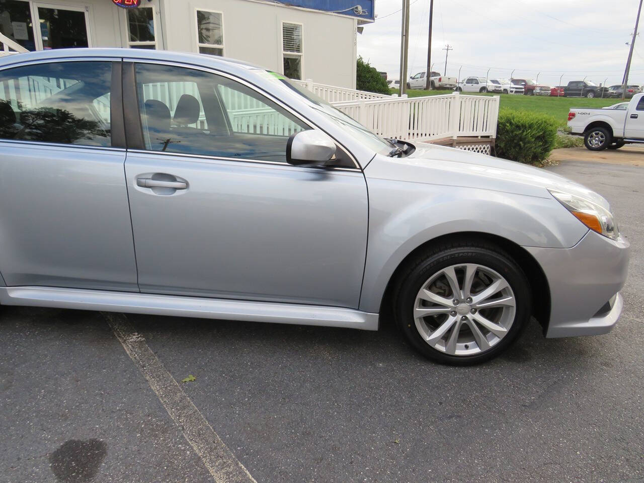 2013 Subaru Legacy for sale at Colbert's Auto Outlet in Hickory, NC