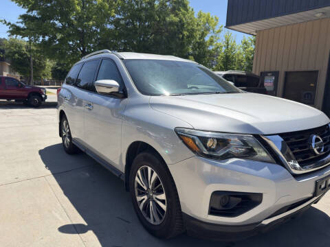 2017 Nissan Pathfinder S