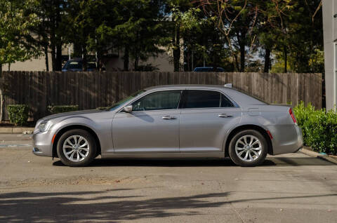 2016 Chrysler 300 Limited