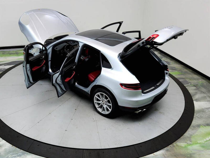 2016 Porsche Macan S