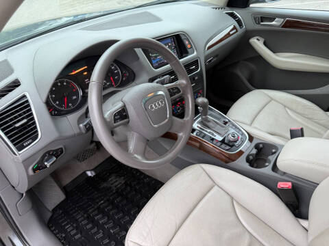 2012 Audi Q5 2.0T quattro Premium Plus